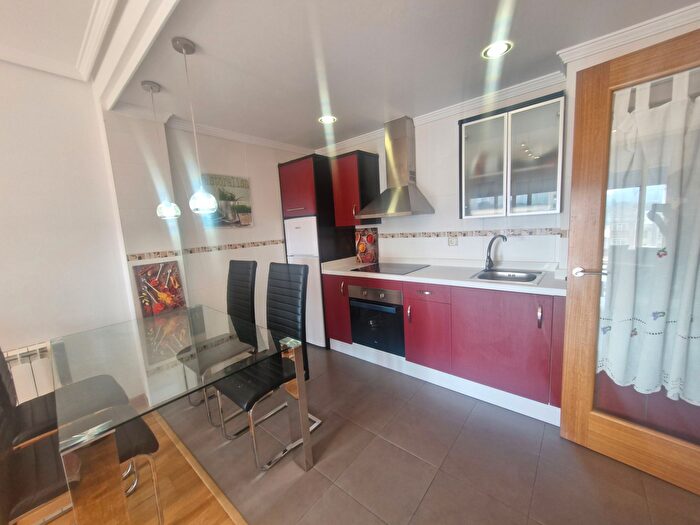 Casas en venta y pisos alquiler - 1