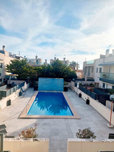 Casas en venta y pisos alquiler - 1