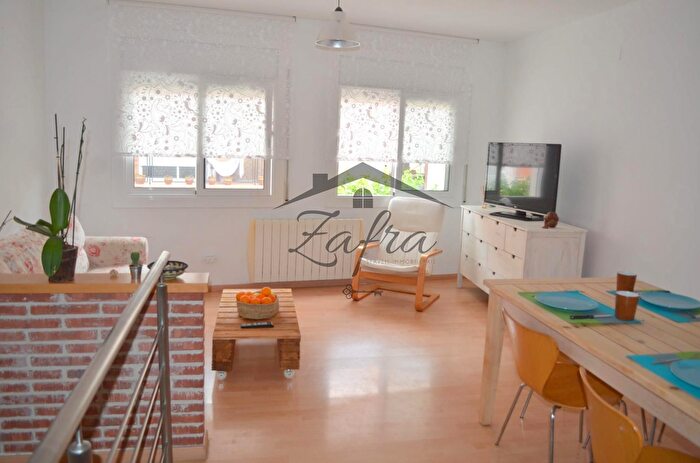 Casas en venta y pisos alquiler - 2