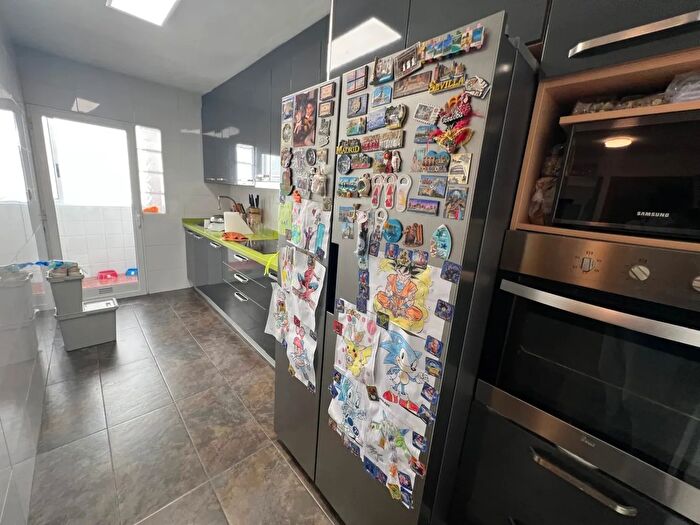 Casas en venta y pisos alquiler - 2