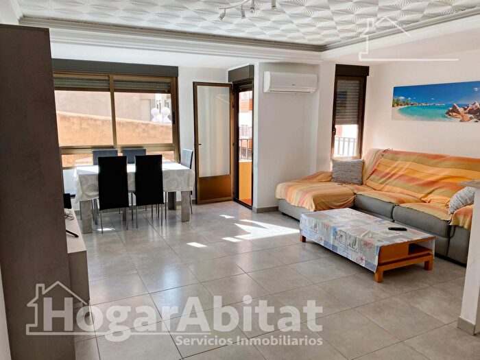 Casas en venta y pisos alquiler - 1
