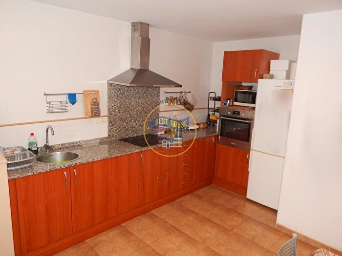 Piso en venta en Agullent, Valencia de 3 habitaciones