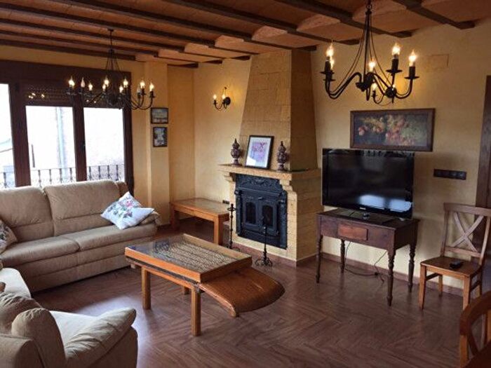 Casa en venta en Moratalla, Murcia de 4 habitaciones