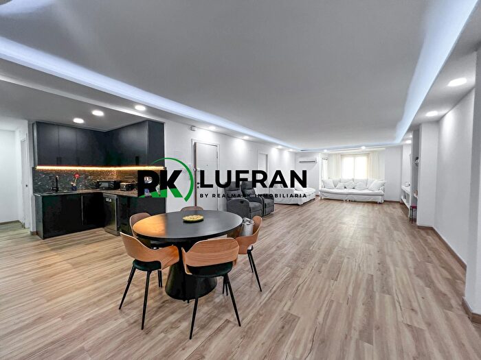 Piso en venta en Centro, Barrio del Centro de 5 habitaciones