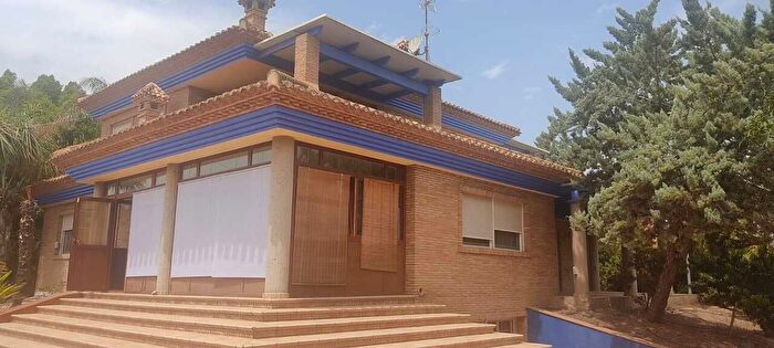 Casa en venta en Pedanías Este, El Raal de 5 habitaciones