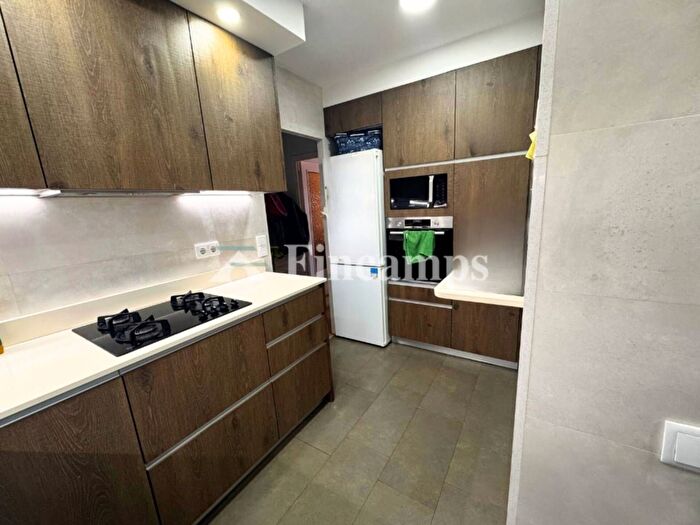 Casas en venta y pisos alquiler - 2