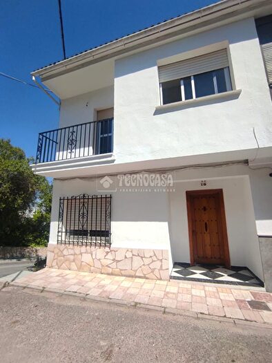 Casa en venta en Jardin Lucena, Lucena de 4 habitaciones