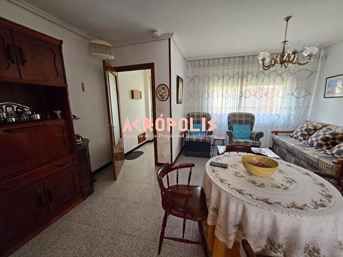 Casas en venta y pisos alquiler - 2