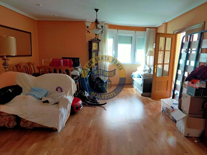 Casas en venta y pisos alquiler - 1