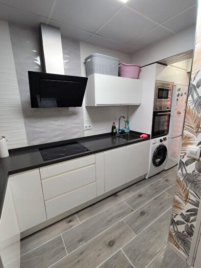Casas en venta y pisos alquiler - 1