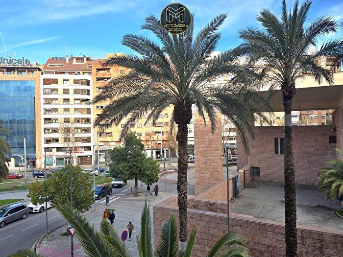 Casas en venta y pisos alquiler - 1