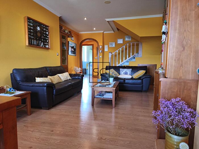 Casas en venta y pisos alquiler - 3
