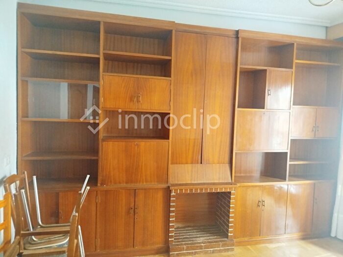 Casas en venta y pisos alquiler - 3