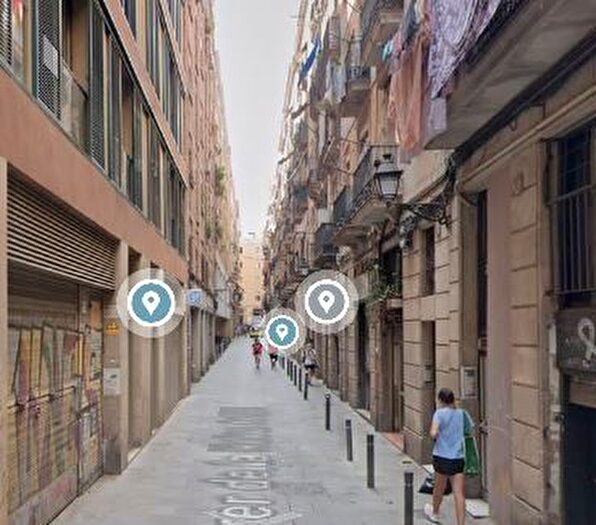 Piso en venta en Ciutat Vella, El Raval