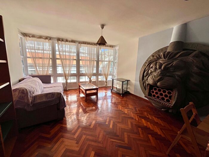 Casas en venta y pisos alquiler - 2