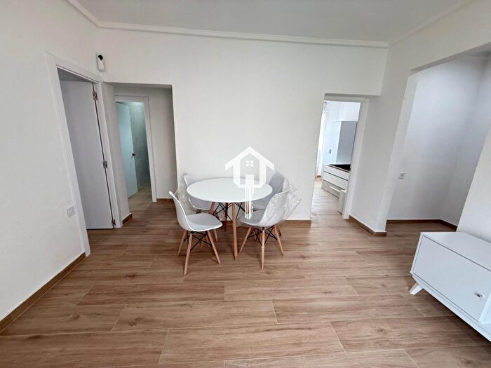 Casas en venta y pisos alquiler - 2
