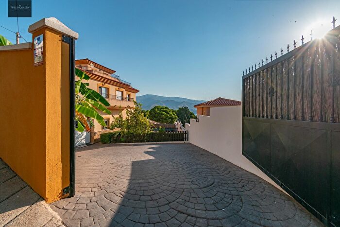 Casa en venta en Gualchos pueblo, Gualchos de 5 habitaciones