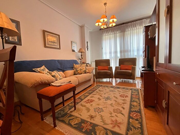 Casas en venta y pisos alquiler - 2