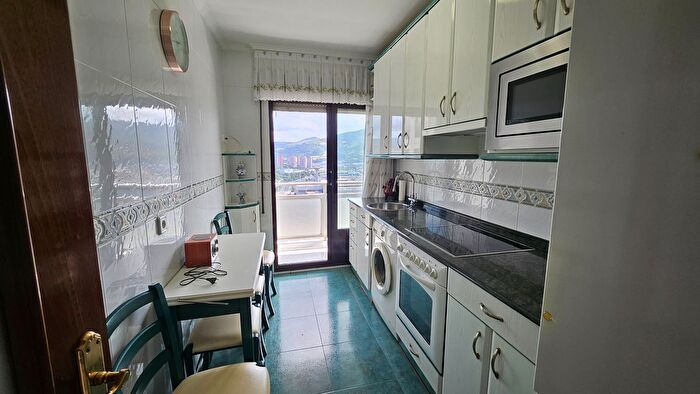 Casas en venta y pisos alquiler - 1