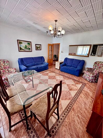 Casas en venta y pisos alquiler - 3