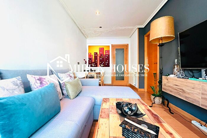 Casas en venta y pisos alquiler - 1