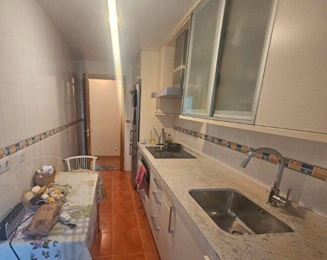 Casas en venta y pisos alquiler - 1