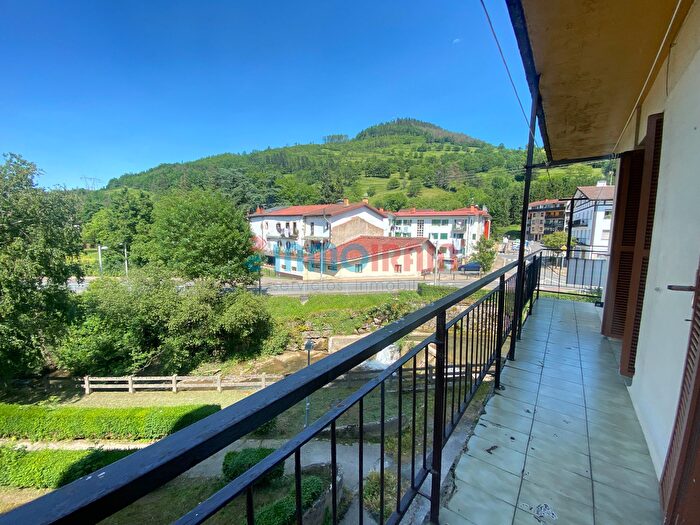 Piso en venta en Zegama, Gipuzkoa de 3 habitaciones