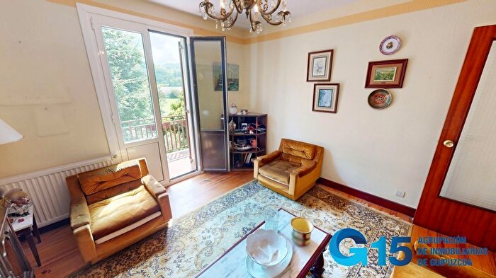 Casas en venta y pisos alquiler - 1