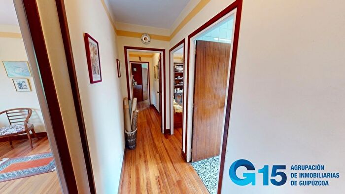 Casas en venta y pisos alquiler - 2