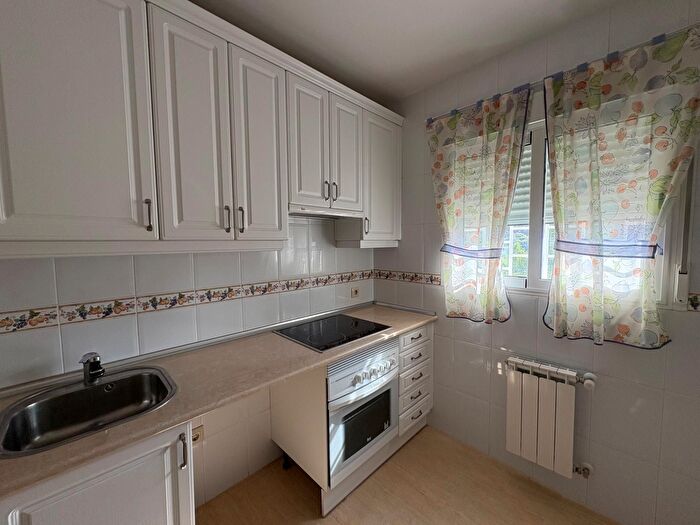 Casas en venta y pisos alquiler - 2