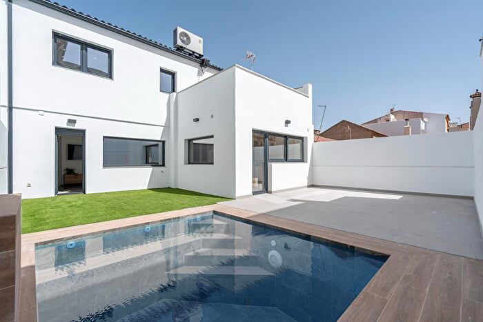 Casas en venta y pisos alquiler - 1