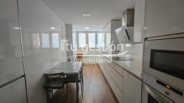 Casas en venta y pisos alquiler - 3