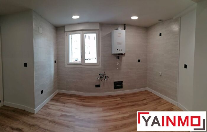 Casas en venta y pisos alquiler - 3