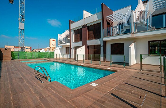 Casas en venta y pisos alquiler - 1