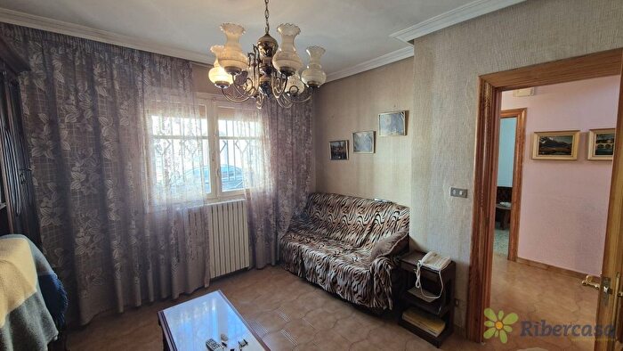 Casas en venta y pisos alquiler - 2