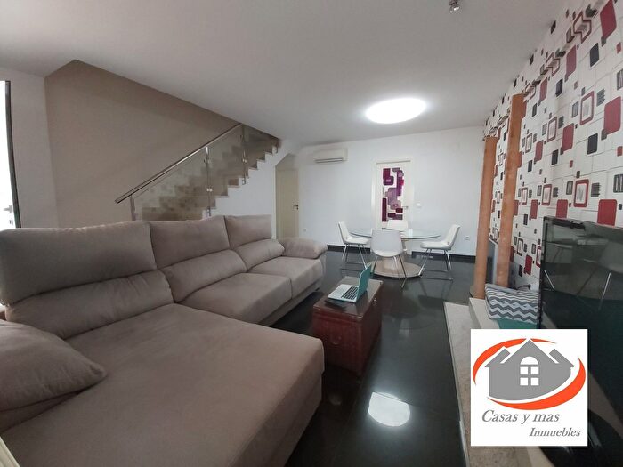Casas en venta y pisos alquiler - 1
