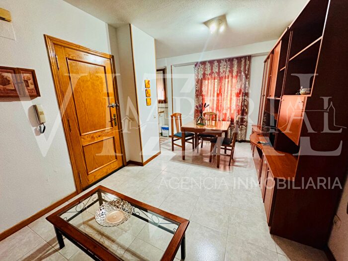 Casas en venta y pisos alquiler - 2