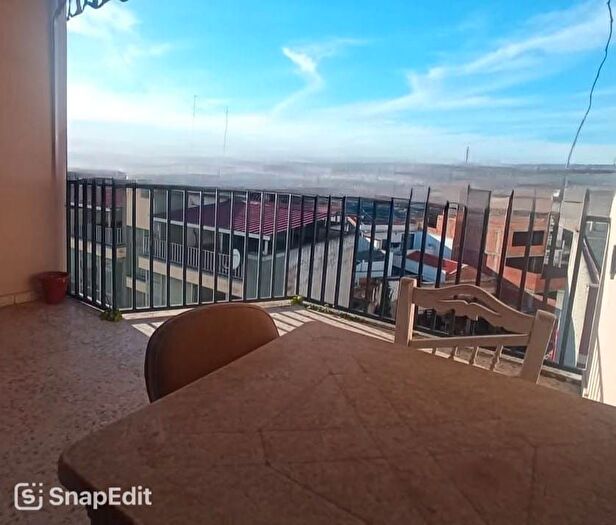 Casas en venta y pisos alquiler - 3