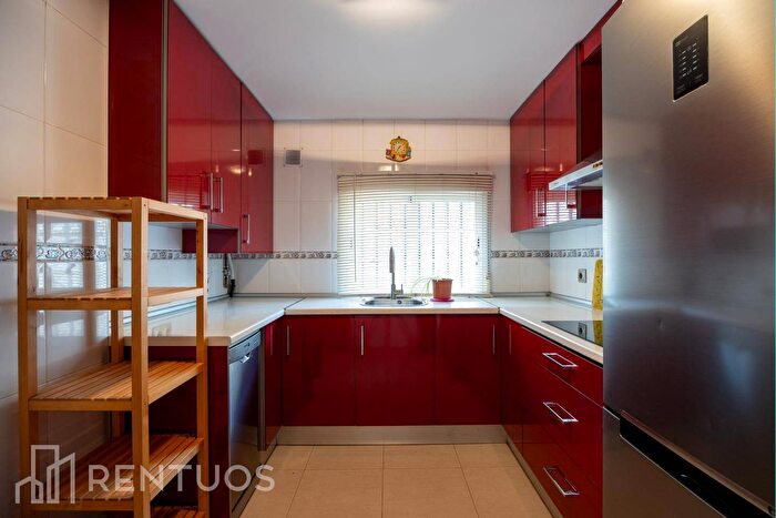 Casas en venta y pisos alquiler - 2