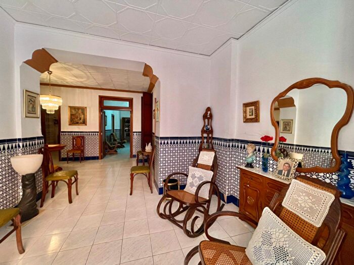 Casas en venta y pisos alquiler - 1