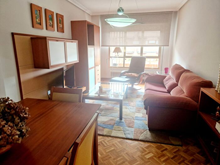 Casas en venta y pisos alquiler - 2