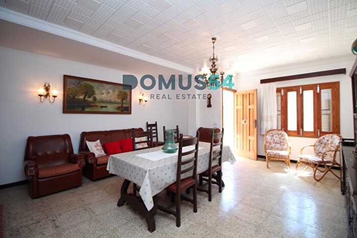 Casas en venta y pisos alquiler - 2