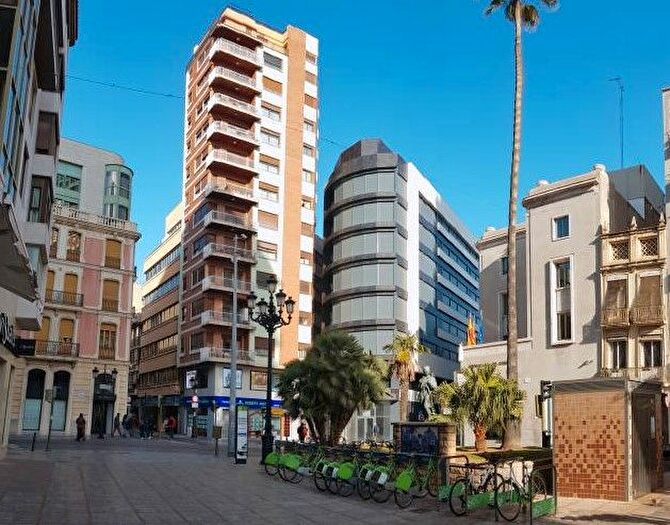 Casas en venta y pisos alquiler - 1