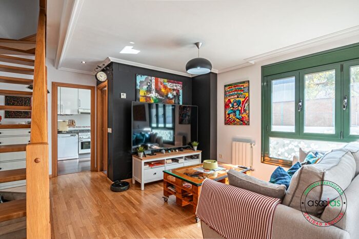 Casas en venta y pisos alquiler - 1