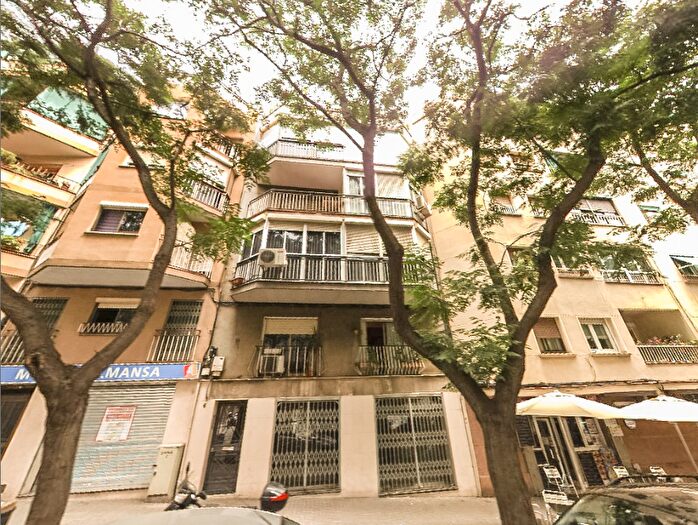 Piso en venta en Nou Barris, Verdum