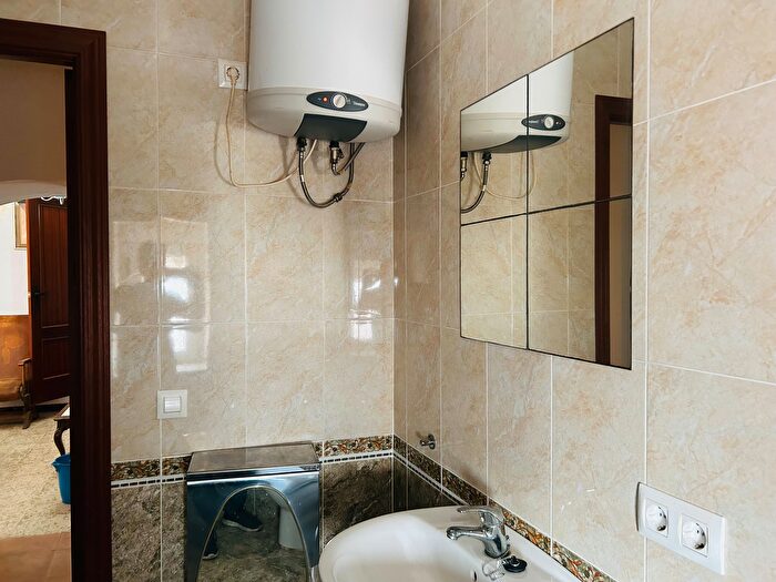 Casas en venta y pisos alquiler - 3