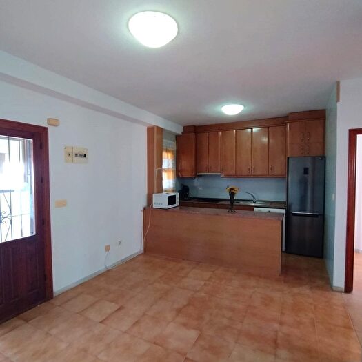 Casas en venta y pisos alquiler - 2