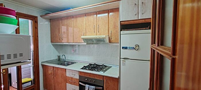 Casas en venta y pisos alquiler - 2
