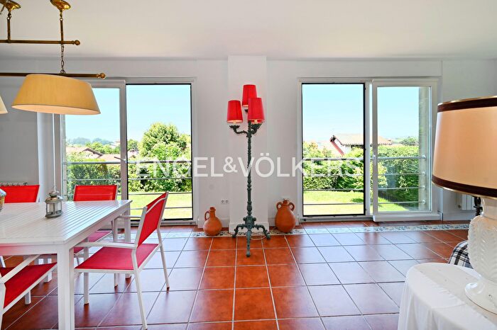 Casas en venta y pisos alquiler - 3