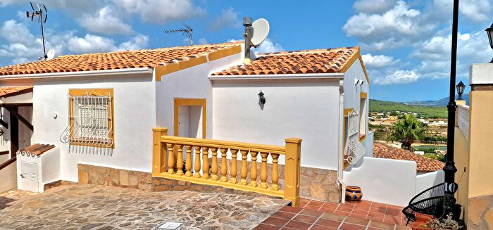 Casas en venta y pisos alquiler - 2